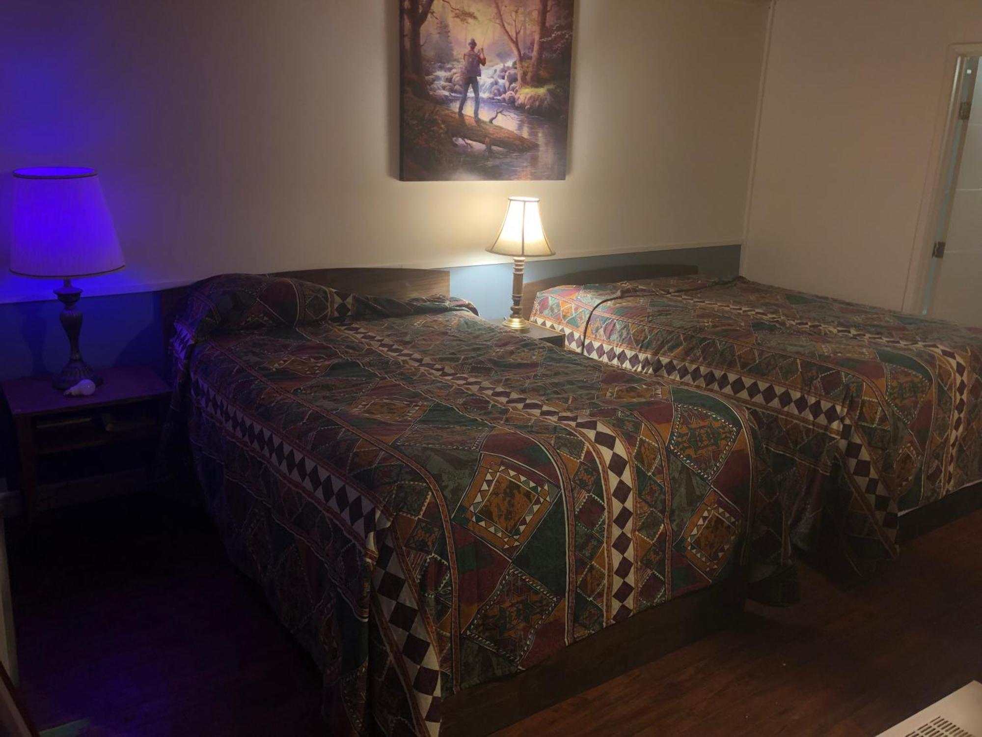 Superlodge ロイドミンスター エクステリア 写真